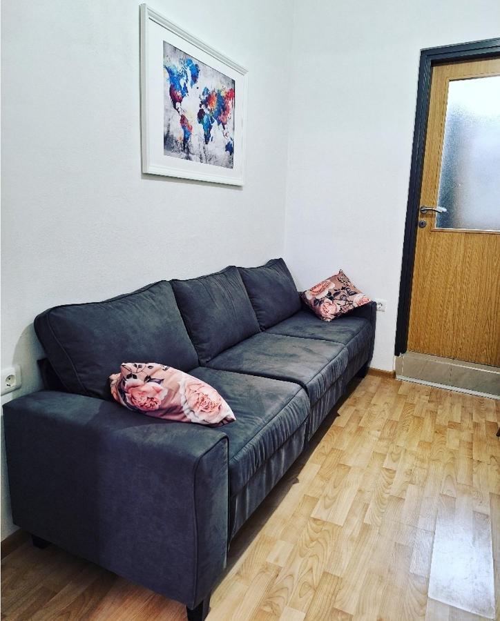 Apartment Ory 2 Between The Beach And City Center Pula Exteriör bild